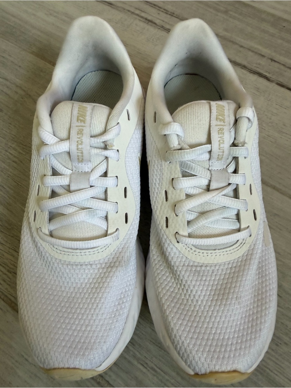 Nike Revolution 5 Women's White Gold Running Sneaker